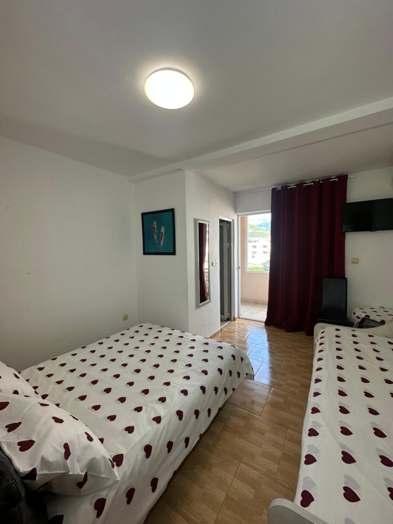 Apartmani Simona Budva Exterior photo