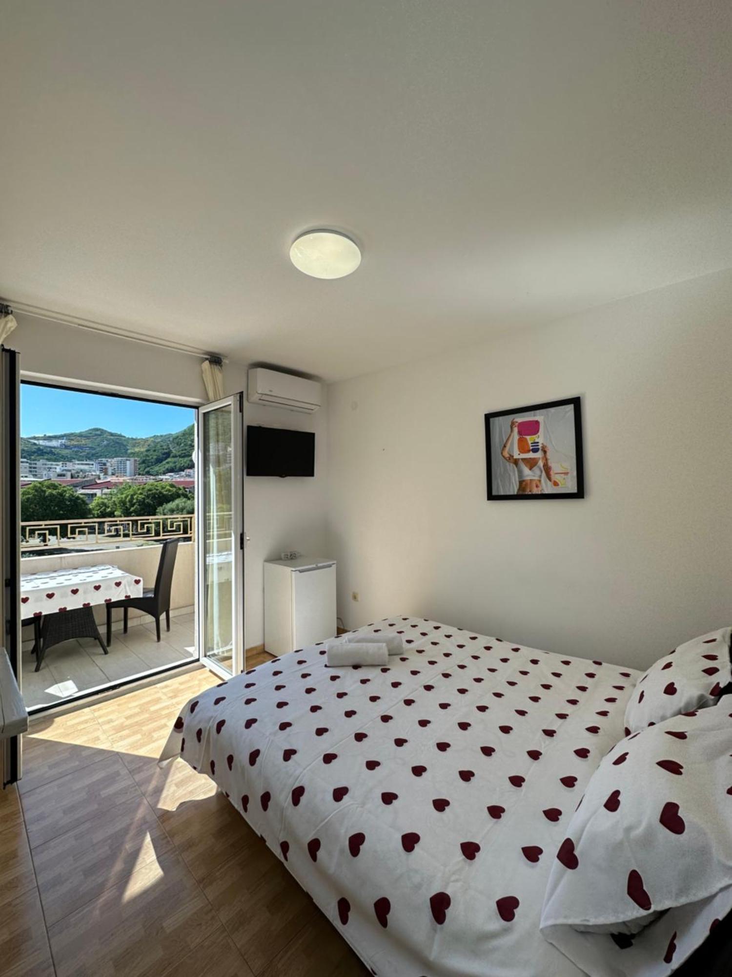 Apartmani Simona Budva Exterior photo